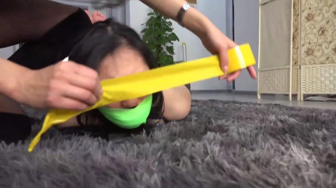 个人定拍——男女连缚塞嘴封嘴拍照羞辱封眼合集-20