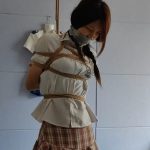 邻家女孩被大叔绑架~她会经历什么呢~