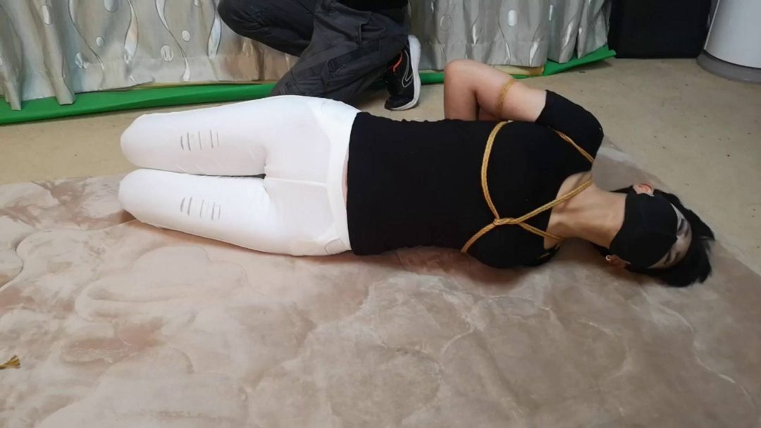 短发女捆绑-8