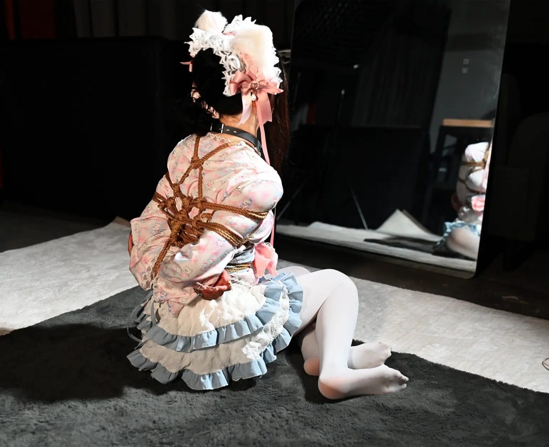 新人小芸妹妹初体验 超紧3TK 挣扎无用 白丝软妹服 奶皮子雪糕-4