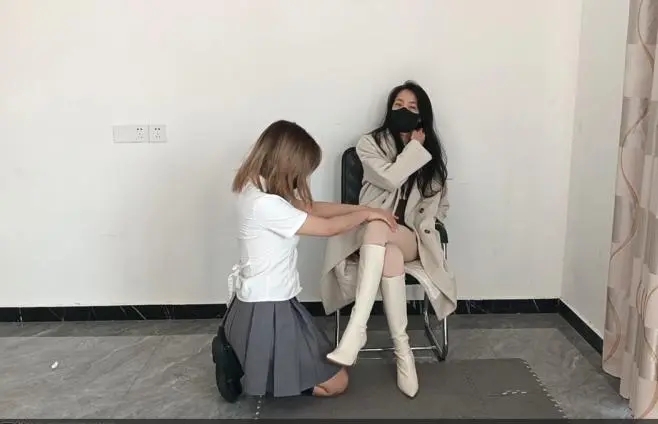 女神的堕落（SP 耳光 踩踏）-4