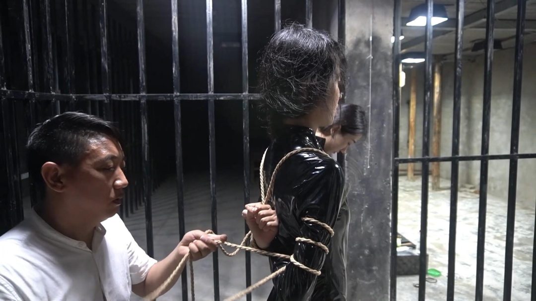 女特工历险 第二集-6