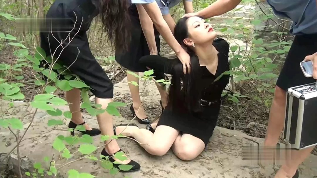 雅俗阁 花季少女的堕落（思琳·思琪思安雅萍小颖）-1