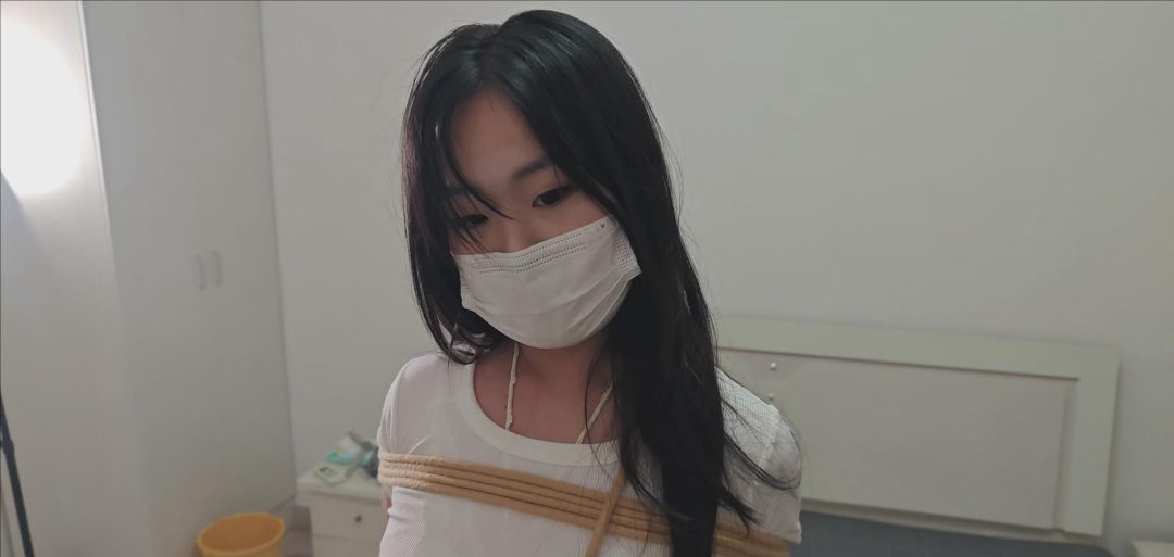 模特柠檬巨怕痒挠痒 打屁股-6