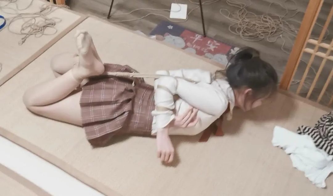 奥特曼也很酷 ：5个新妹子合集！-15