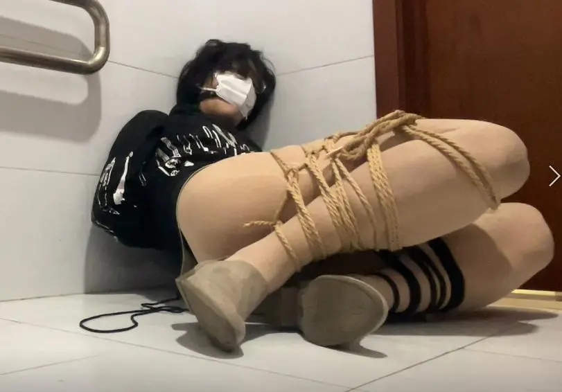 学校后高手+折腿缚自缚（误）惊险差点没解开...-8