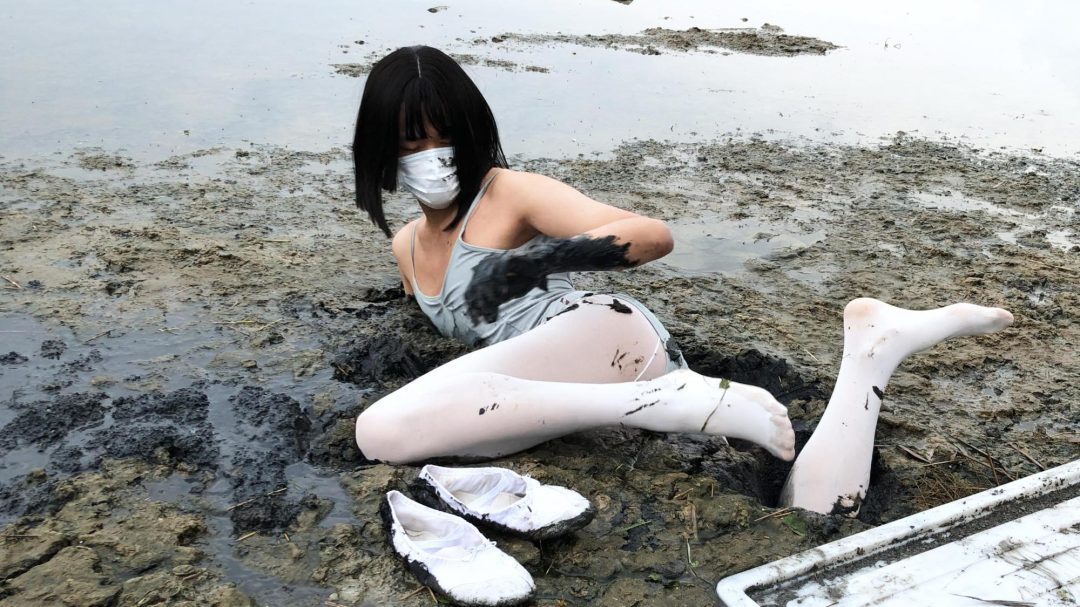 白丝裤袜舞蹈服踩泥陷泥-2