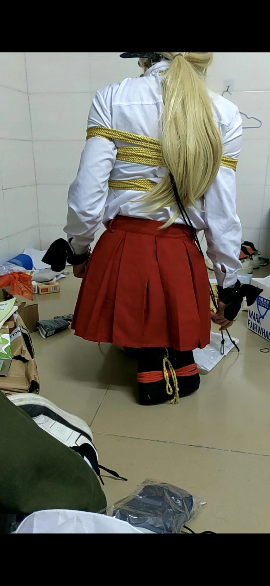 伪娘衬衫裙自缚-1