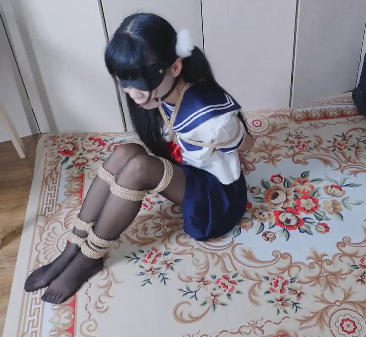 装箱JK美少女捆绑调教-2