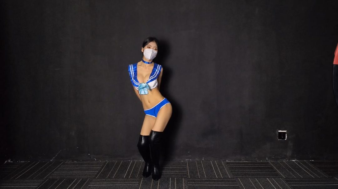 手铐舞蹈. handcuff dance [K-POP] Wiggle Wiggle - HELLOVENUS.美少女战士cosplay.Sailor Moon Cosplay-4