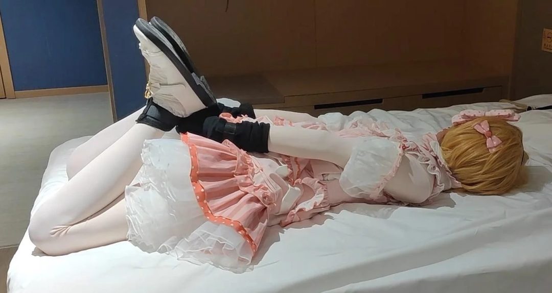 伪娘白丝Lolita 皮铐驷马 椅缚分腿固定 TK-1