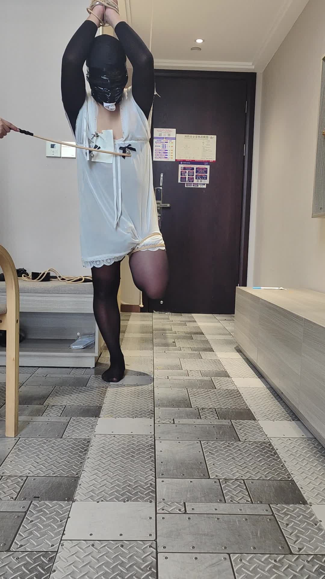 伪娘男M首约安妮女王-1