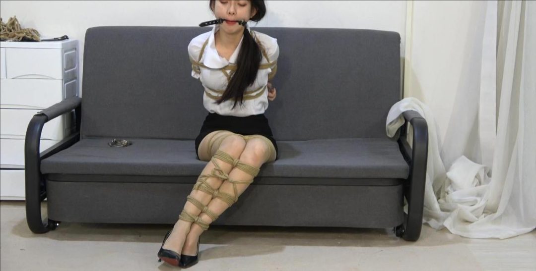 珊珊被竞争对手挟持,逼供其实成为商业间谍,OL装丝袜捆绑挣扎TK-1 珊珊被竞争对手挟持,逼供其实成为商业间谍,OL装丝袜捆绑挣扎TK-1