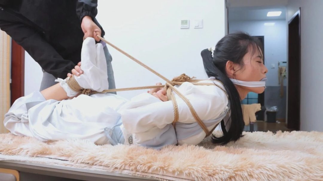 【得意客定拍】《次元三角·汐雪篇（上）》冷面女侠惨遭贼人暗算，绝世武功受制于东洋绳术？-4