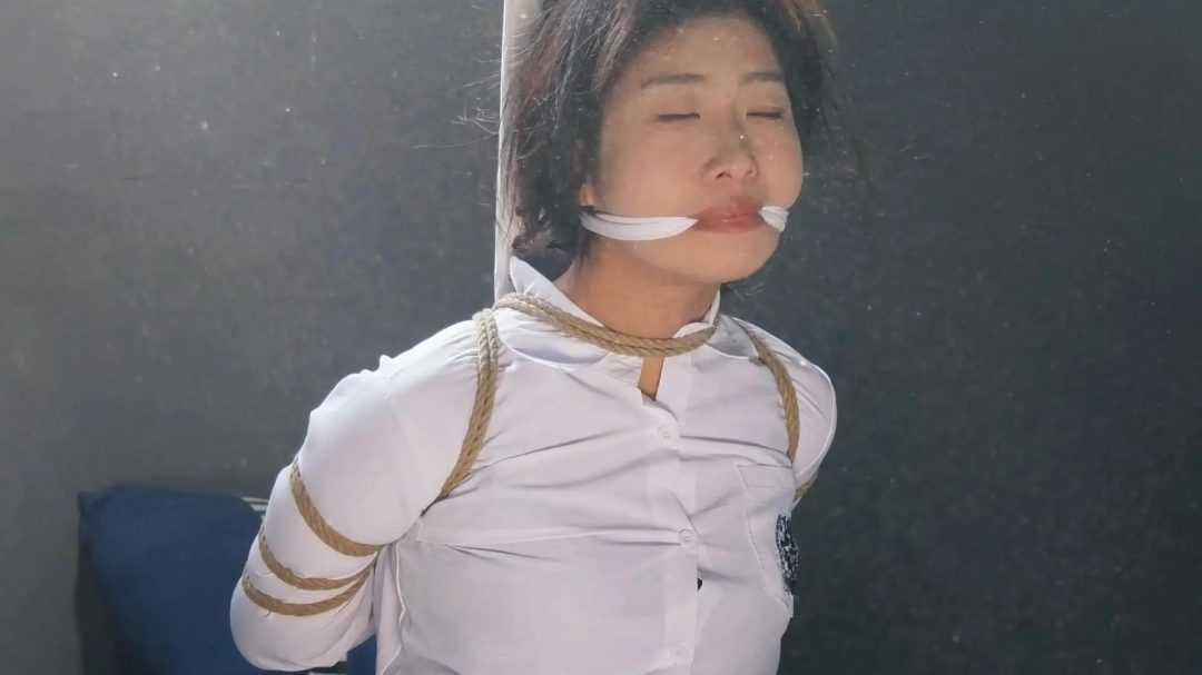 《少女不归路》绞刑架下的JK少女-5