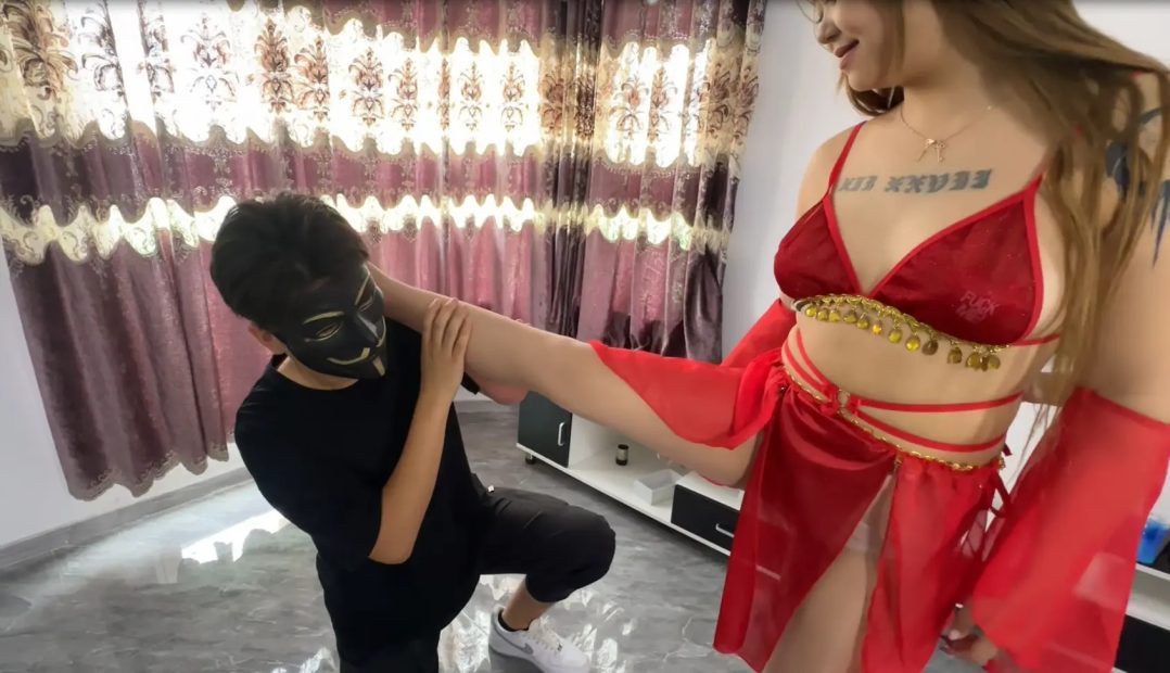 定拍作品(女侠受难记)-3