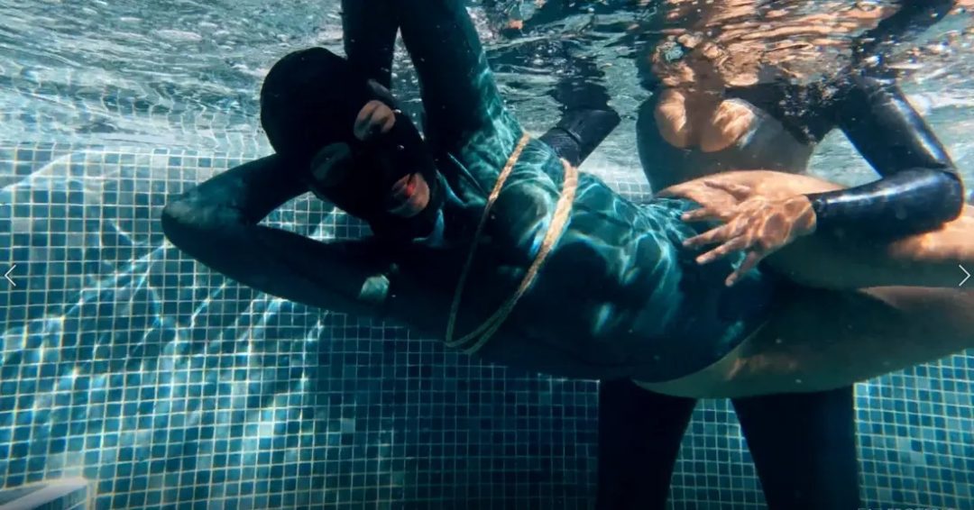 Underwater Latex Struggle-3