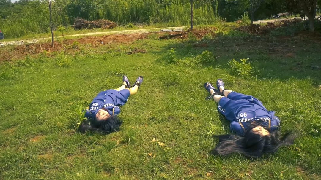 新场地定拍转公映《绝色深渊》两名年轻貌美的女孩因金钱的贪婪走向深渊-12
