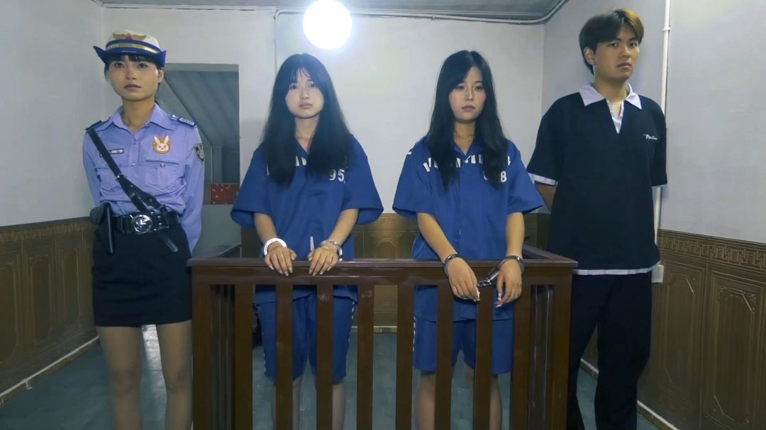 新场地定拍转公映《绝色深渊》两名年轻貌美的女孩因金钱的贪婪走向深渊-6