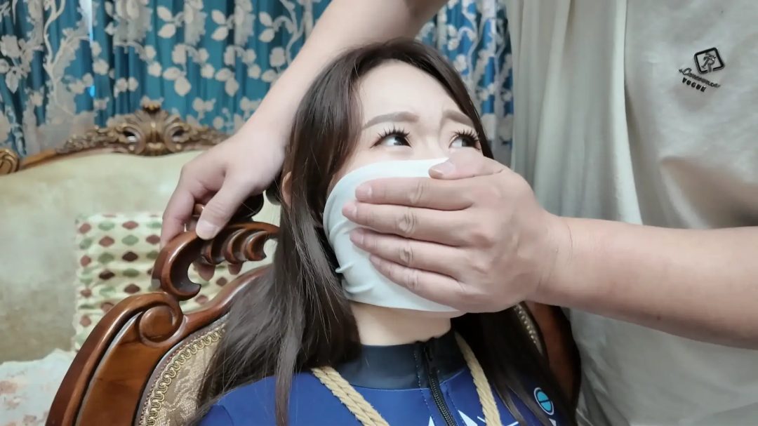 《福美礼品店·危险来袭！台词多了点的杀手小姐》【蒙面美女】【多重封嘴】【紧身油丝】【跪缚放置】-8