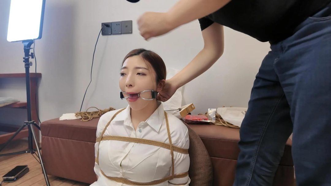 佳佳口塞训练-2