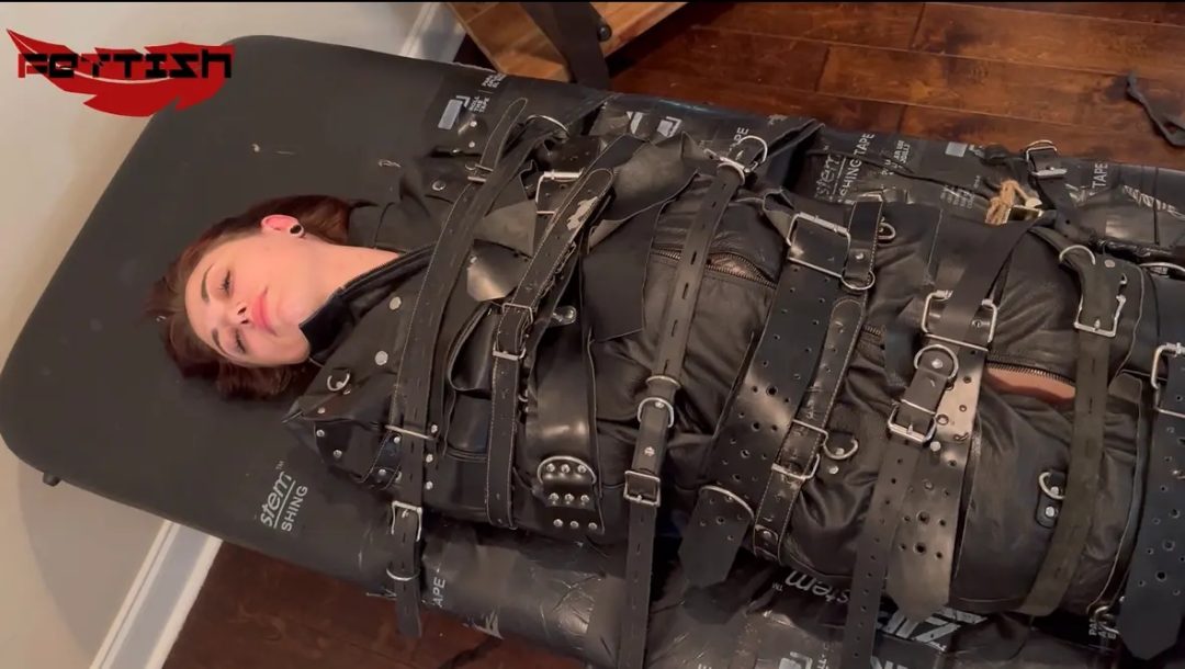 Fettish – The Tickle Table – Baby Rae-2
