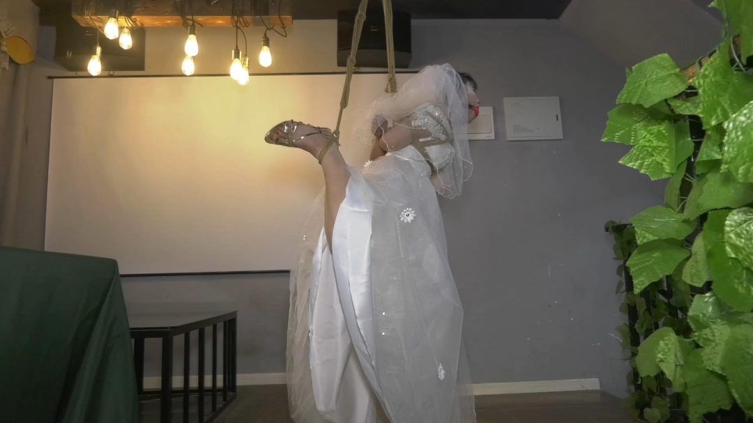 会所里捆绑婚纱女M-5