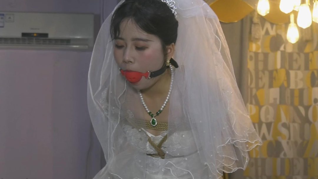 会所里捆绑婚纱女M-1