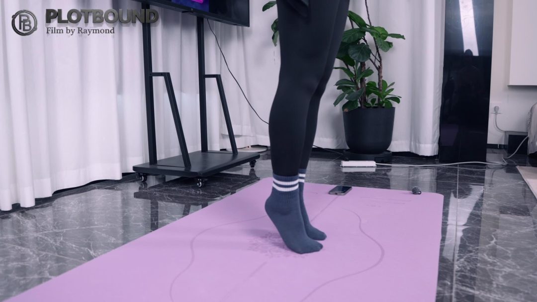 【PlotBound】Hardness Bondage Fitness（第一集）:硬核强制踮脚训练（钢管卡嘴/G钩/电击胸垫）-3