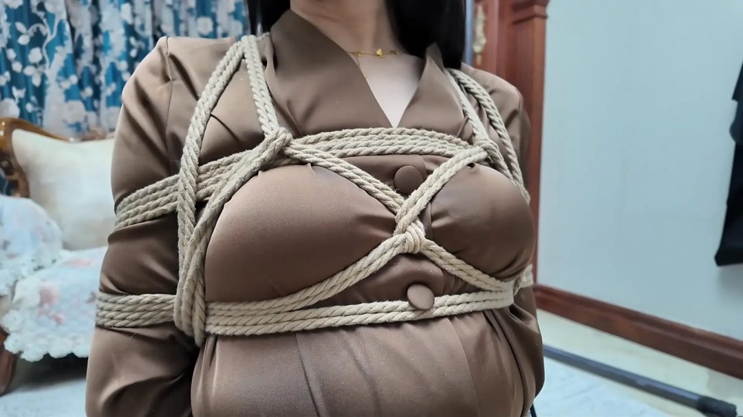枫叶定制母女题材片《绳疗①—妈妈的秘密》-5