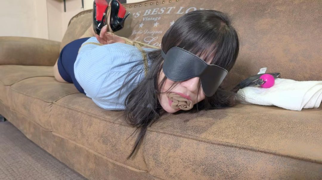《母子剧情》少妇遇到意外绳艺捆绑-3