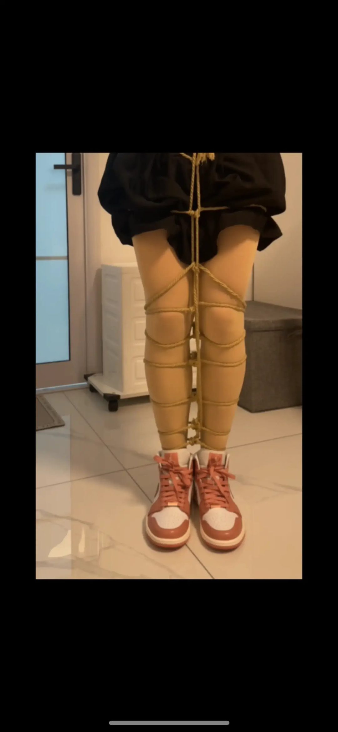 麻绳捆绑挣扎-1