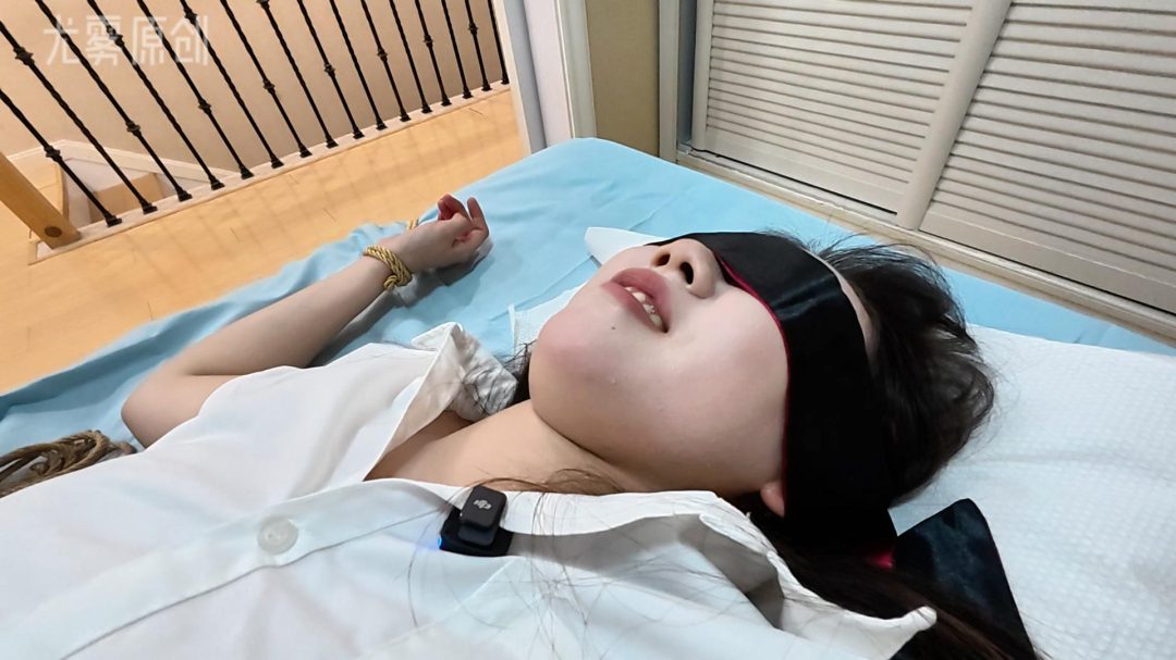 带货主播小妮初体验 双腿并拢 TK 驷马-8