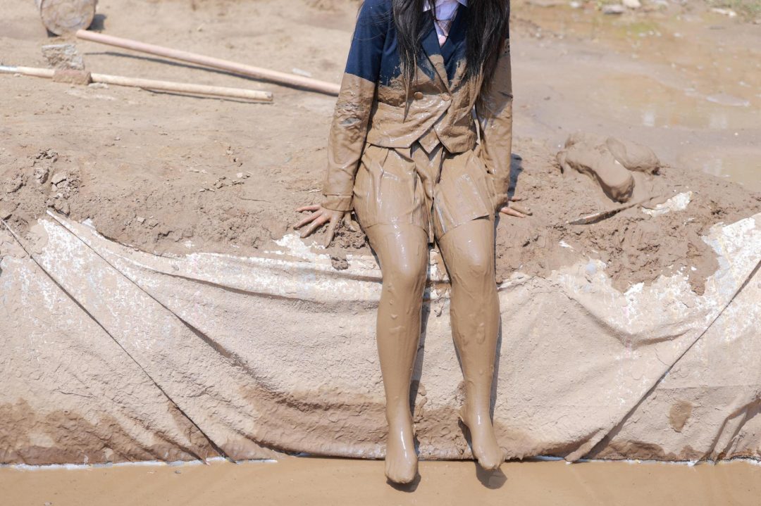 白丝运动鞋JK踩泥-4