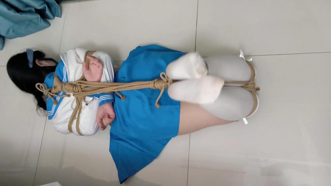 【八月の绳】紧缚状态下的移动能力状态——子鹿-8