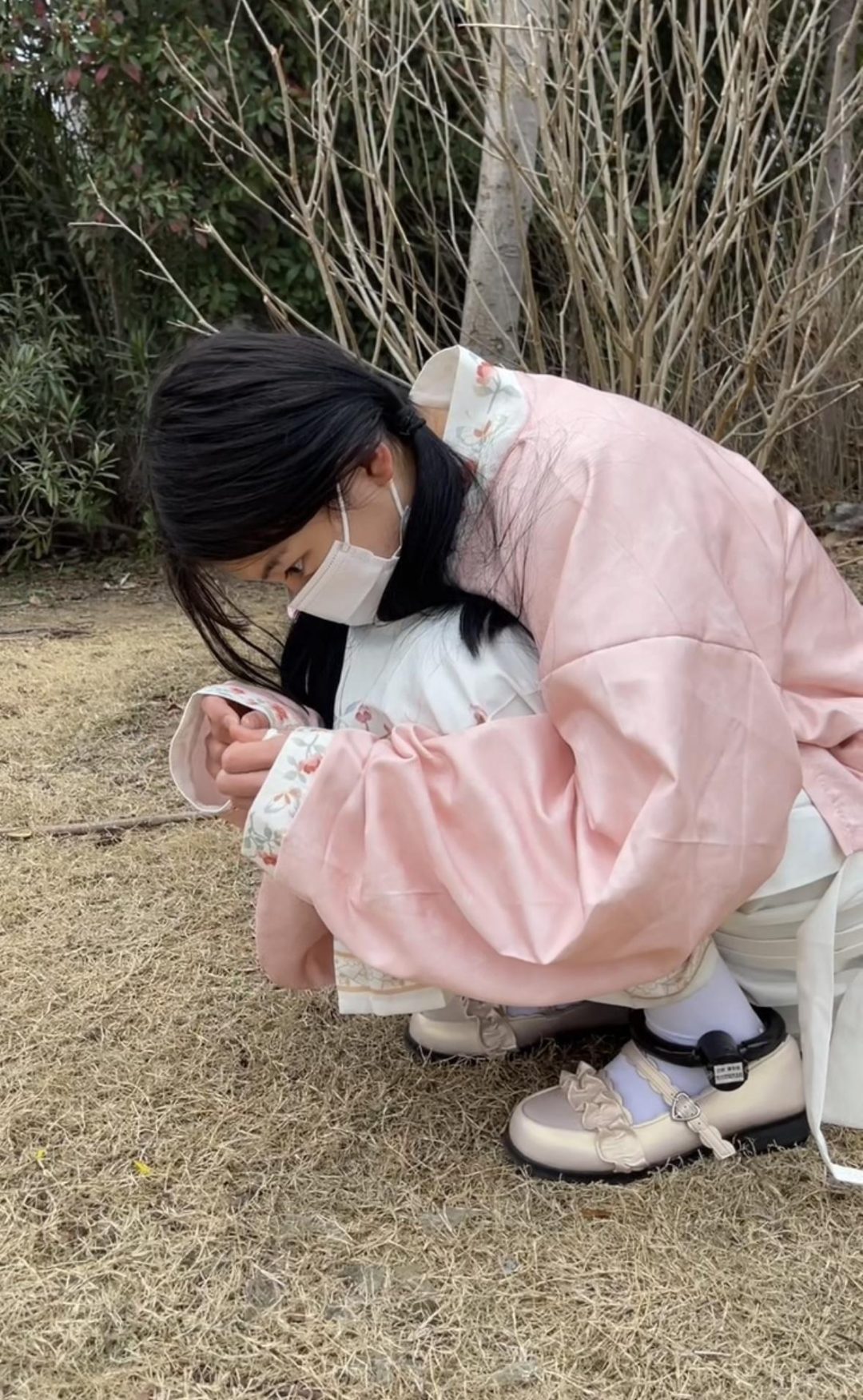 18岁女高的四天镣铐生活（2）适应重镣，公园2公里走路镣责-2