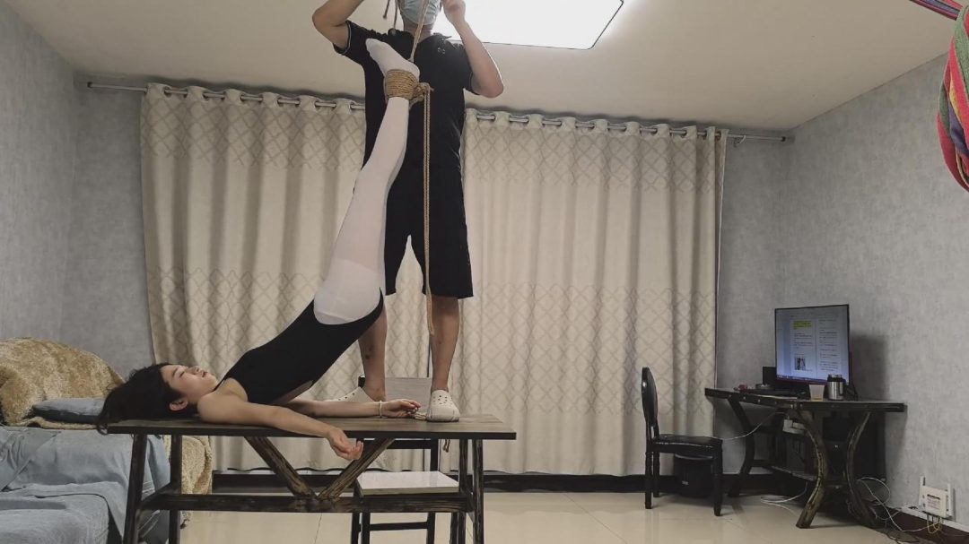 绳屋藏娇 定制-舞蹈女孩的倒吊劫难-1
