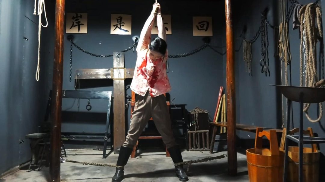 女烈大片~定拍转公映《狱骨双姝》在沦陷区两名地下女同志在秘密接头时被叛徒出卖被捕遭受各种酷刑后英勇就义-6