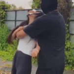 雨天女大学生放学路上遭遇捆绑（1）