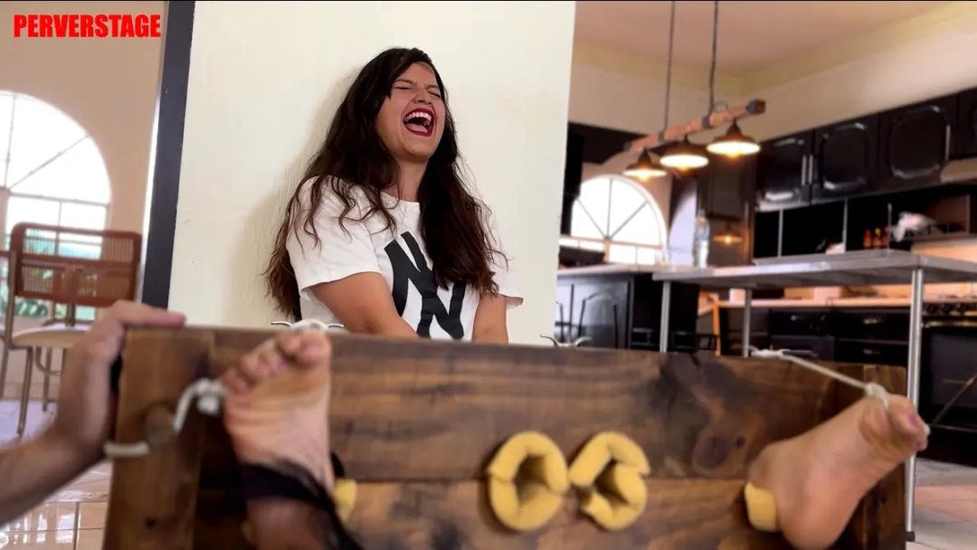 Perverstage – Amazon girl with extremely ticklish feet-2 Perverstage – Amazon girl with extremely ticklish feet-2