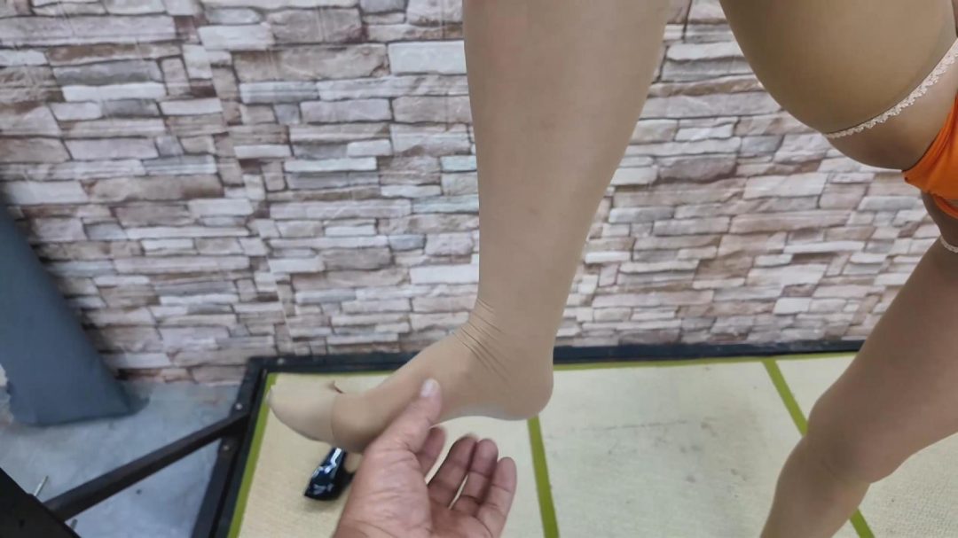绳屋藏娇 定拍-艺仙儿紧缚口球单腿吊-8