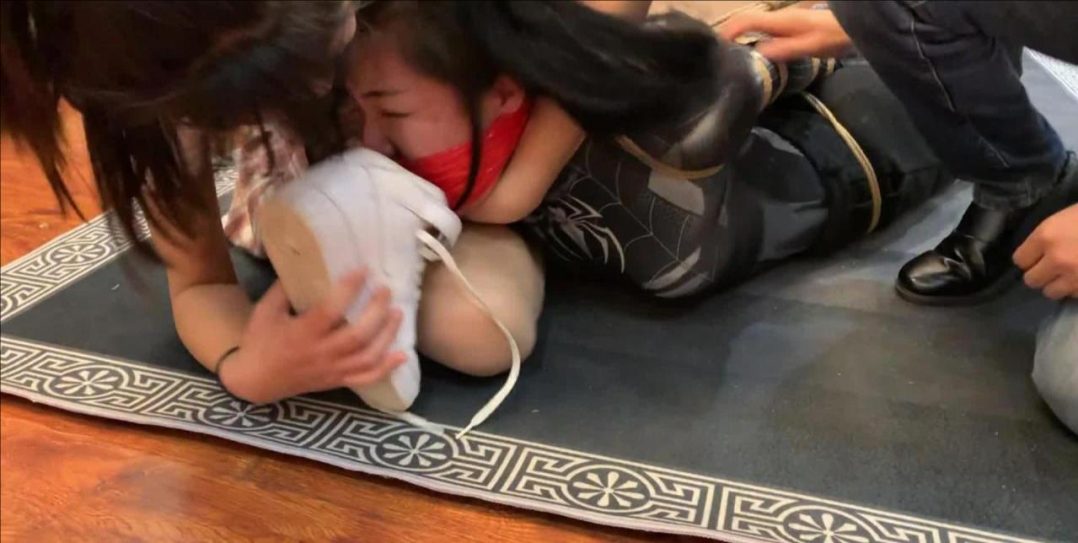 女贼噩梦-2