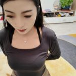 佳佳紫色旗袍