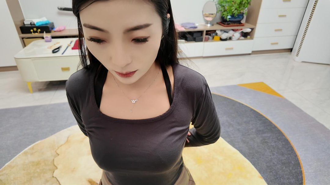 佳佳紫色旗袍-1