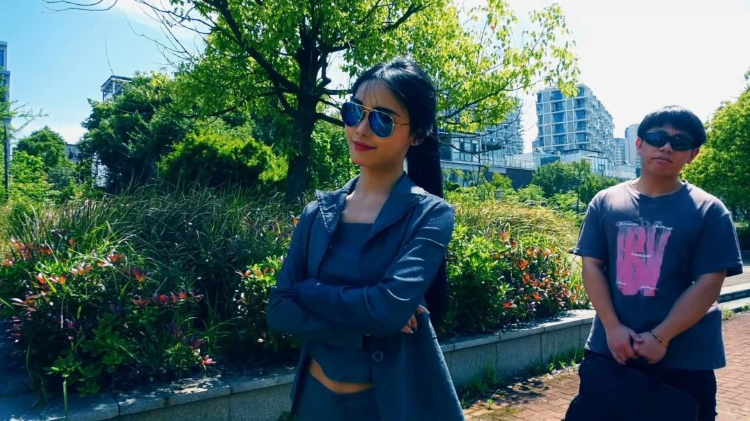 定拍转公映《深山囚徒》上集 两个漂亮的女孩在深山游玩误入人贩组织的地界被绑架囚禁在绅士地牢中-2