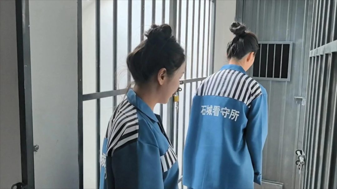 大学里的故事上（定拍转公映 实力派初夏强势回归）-5