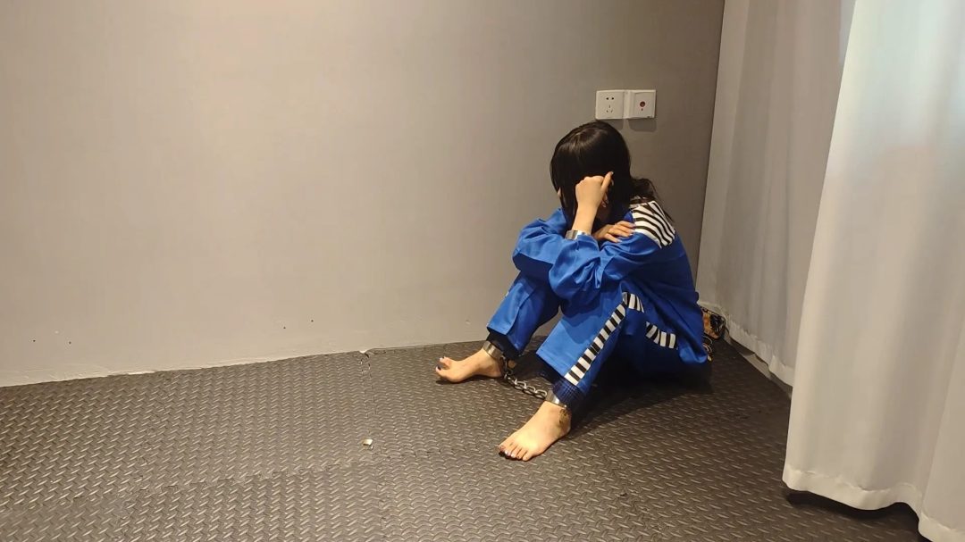 柒月女囚体验-6