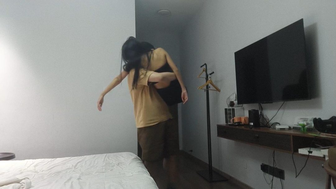 奕梦阁：倒霉的特工试炼(扛抱爱好者必入)-1