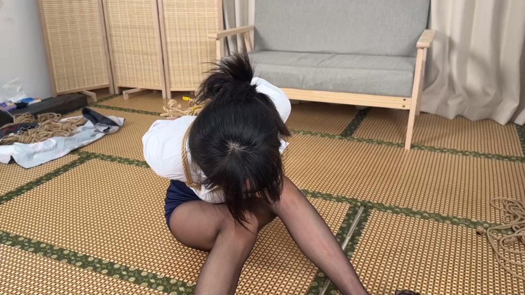 【胖竹子写真集】OL制服美女,直臂捆缚 制服诱惑-3