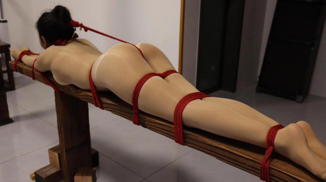条凳缚打屁股-6